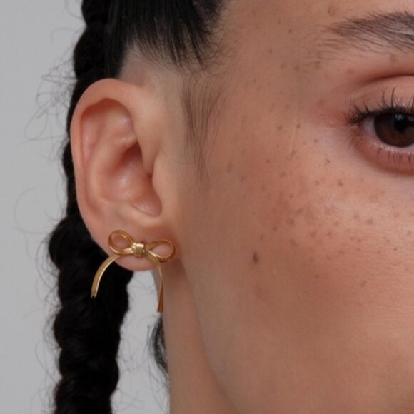 NWOT Anthropologie Gold Snake Chain Bow Earrings (1009) - Picture 3 of 3